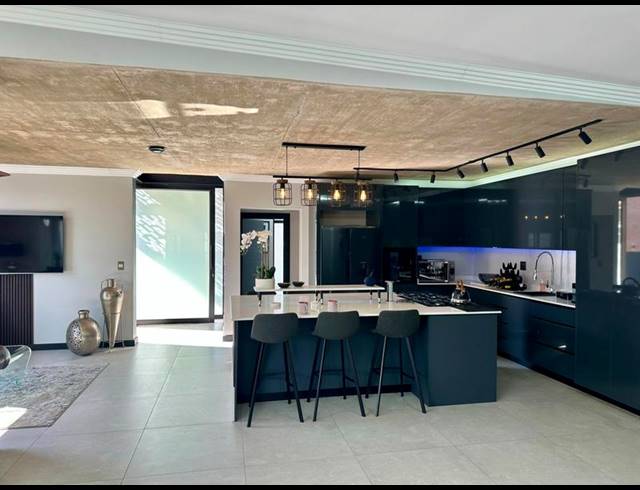 3 BEDROOM PROPERTY TO RENT IN LYNNWOOD